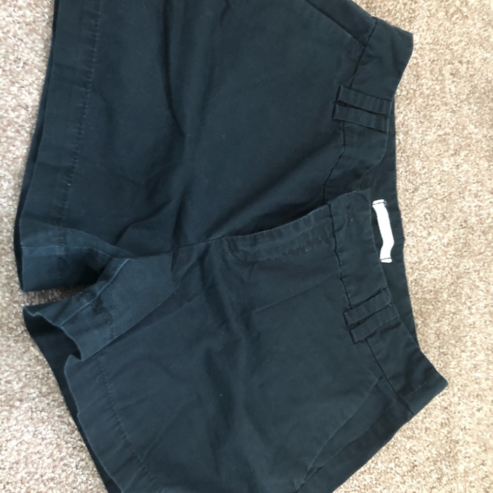 Woman’s black chino shorts